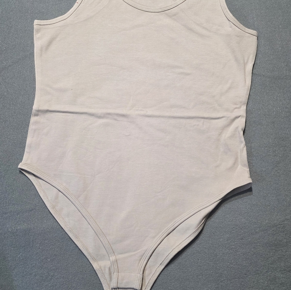 Zenana Beige Sleeveless Cotton Bodysuit Sizes S,M,L,XL New In Poly Bag - Picture 3 of 7